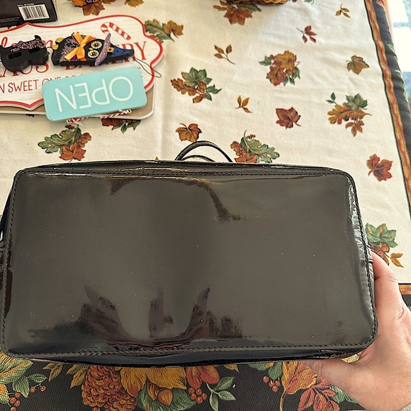 Kate Spade Sophie Camellia Street Patent Tote - Picture 7 of 16